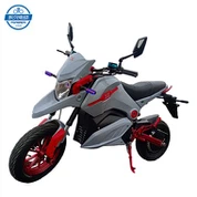 Motocicleta eléctrica súper fresca de alta velocidad verde